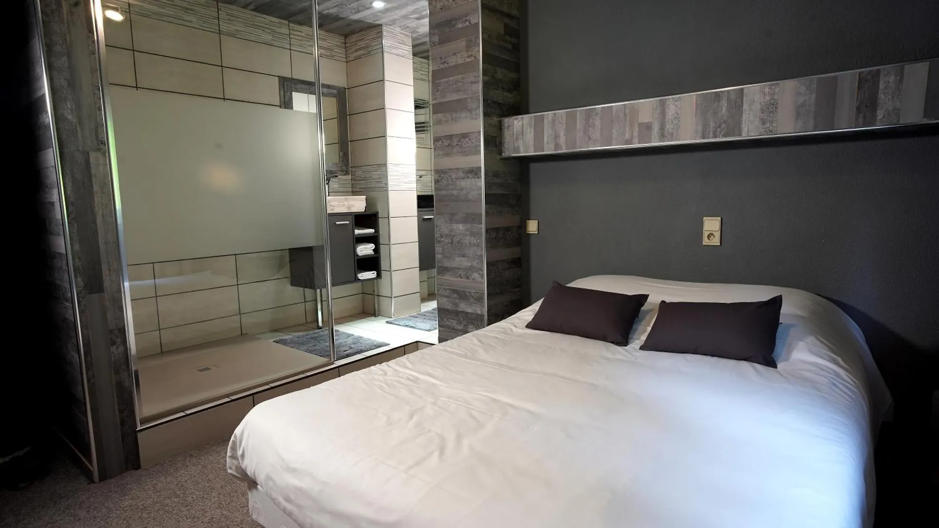 La Sapiniere Hotel Saint-Lary-Soulan 3*,  France