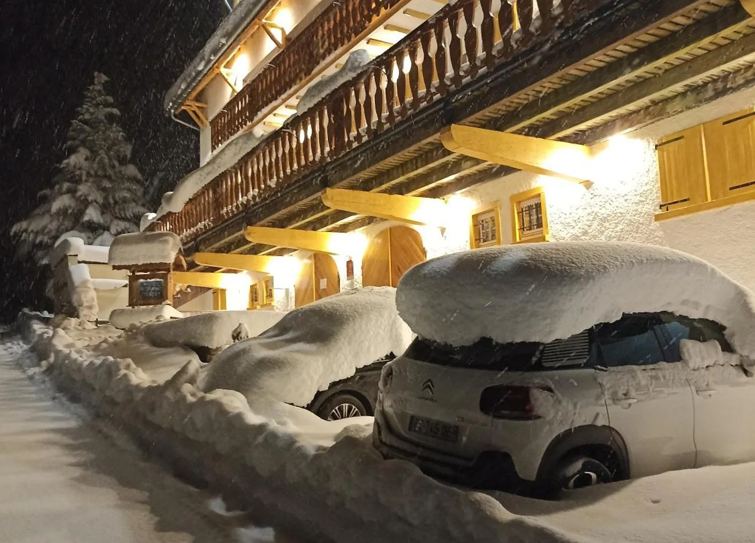 ***  La Sapiniere Hotel Saint-Lary-Soulan France