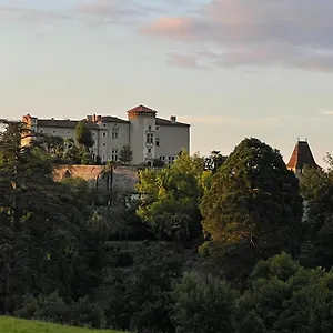 Bed & Breakfast Chateau De, Prat-Bonrepaux